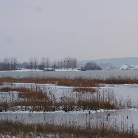 Chambres d'Hôtes Au Temps Des Cerises Jumièges Exterior foto