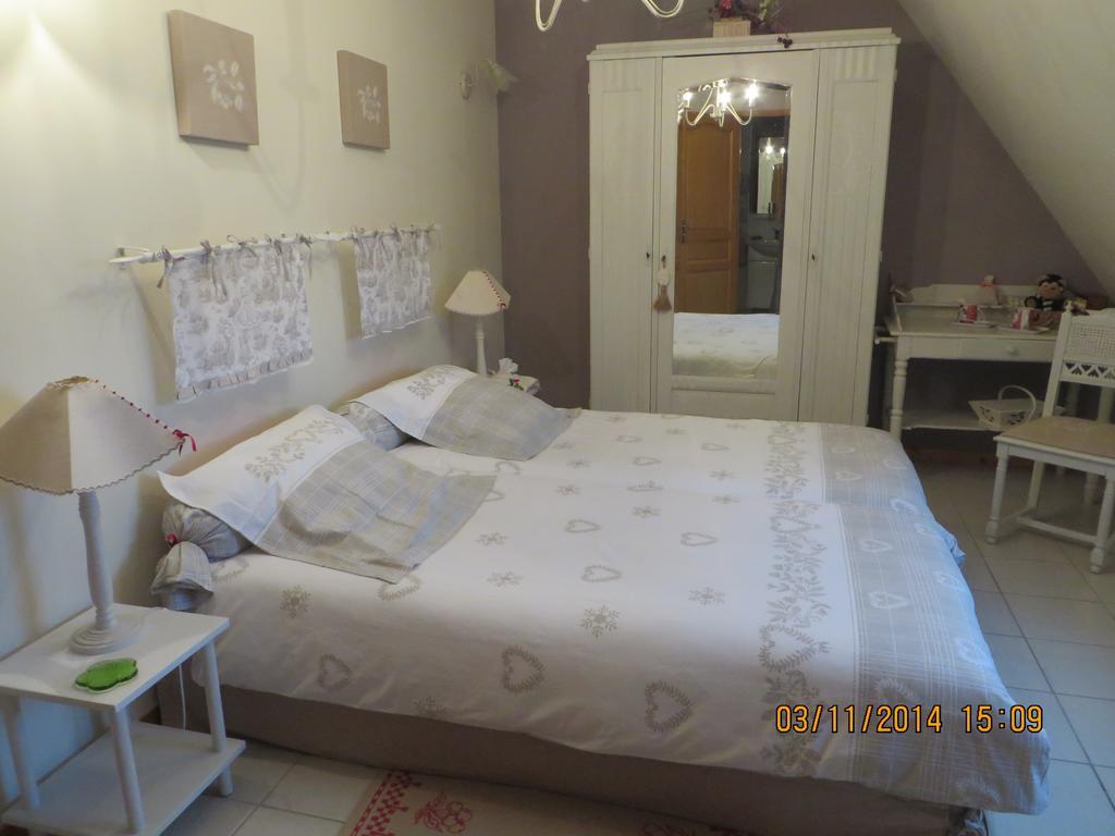 Chambres d'Hôtes Au Temps Des Cerises Jumièges Quarto foto